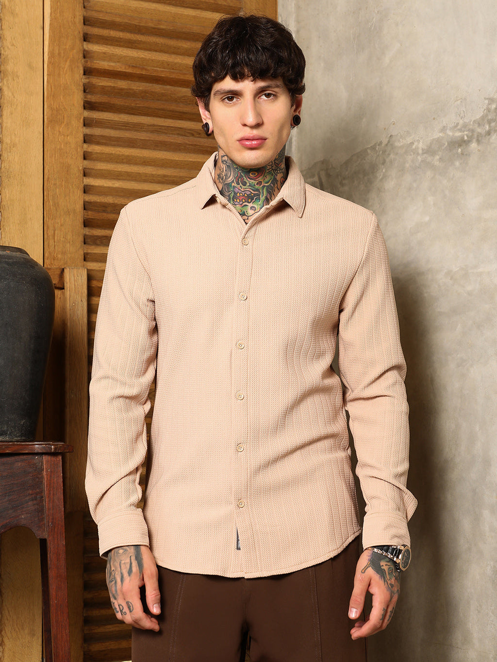 Campus Sutra Chevron-Panel Tactile Shirt