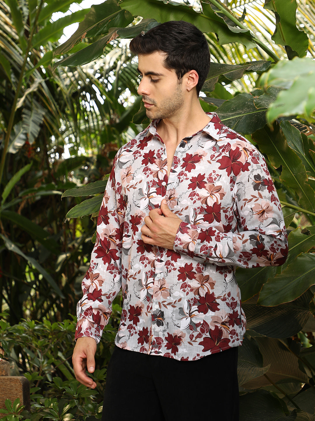 Campus Sutra Hibicus Imprint Shirt