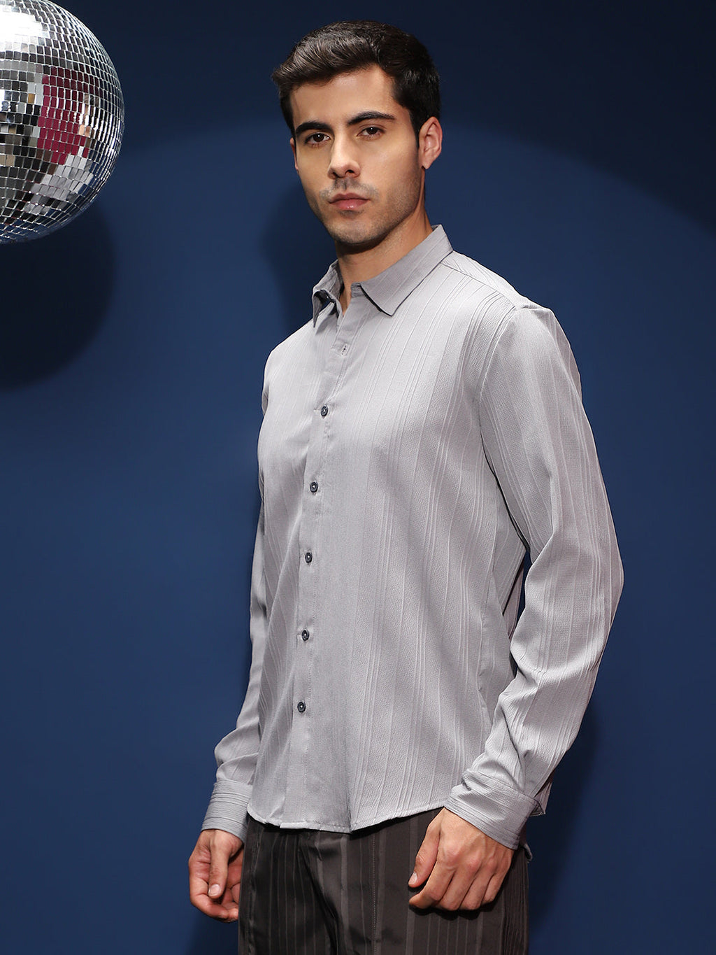 Campus Sutra Multitrack-Tactile Shirt