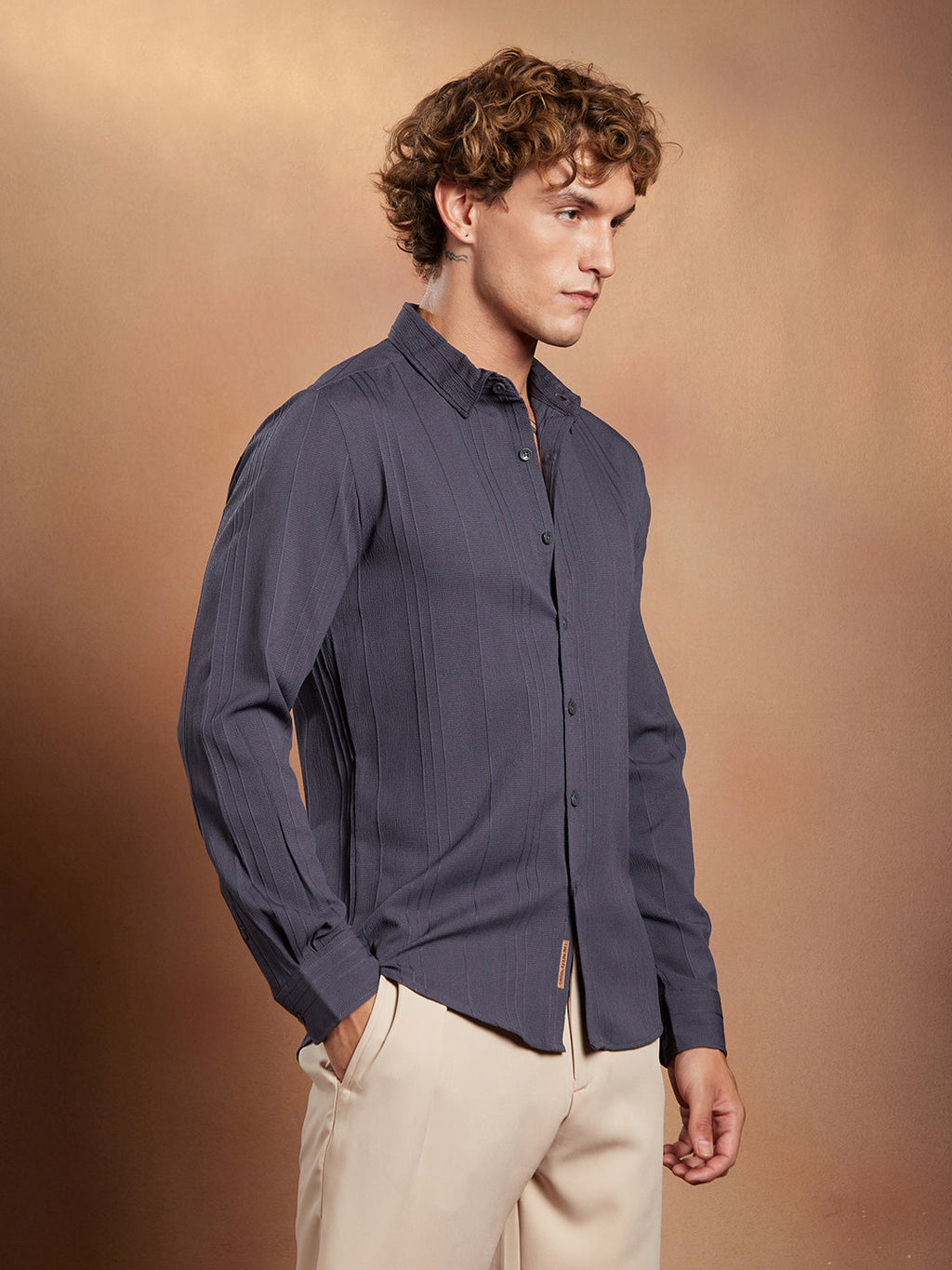 Campus Sutra Multitrack-Tactile Shirt