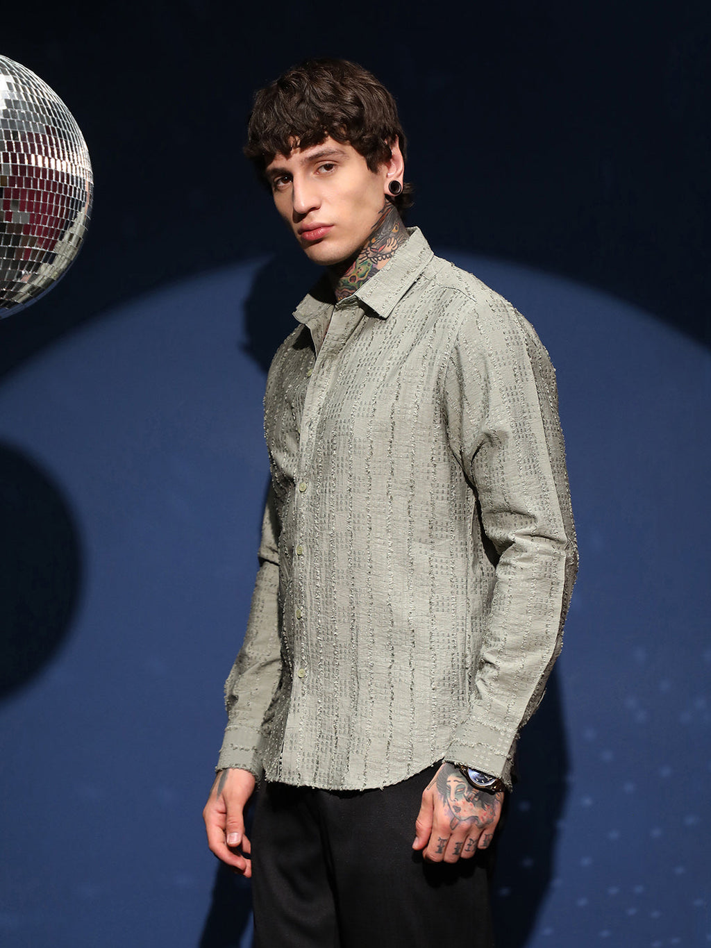 Campus Sutra Wicker-Tactile Shirt