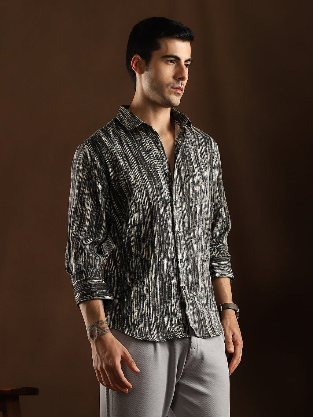 Campus Sutra Distortion-Weave Shirt