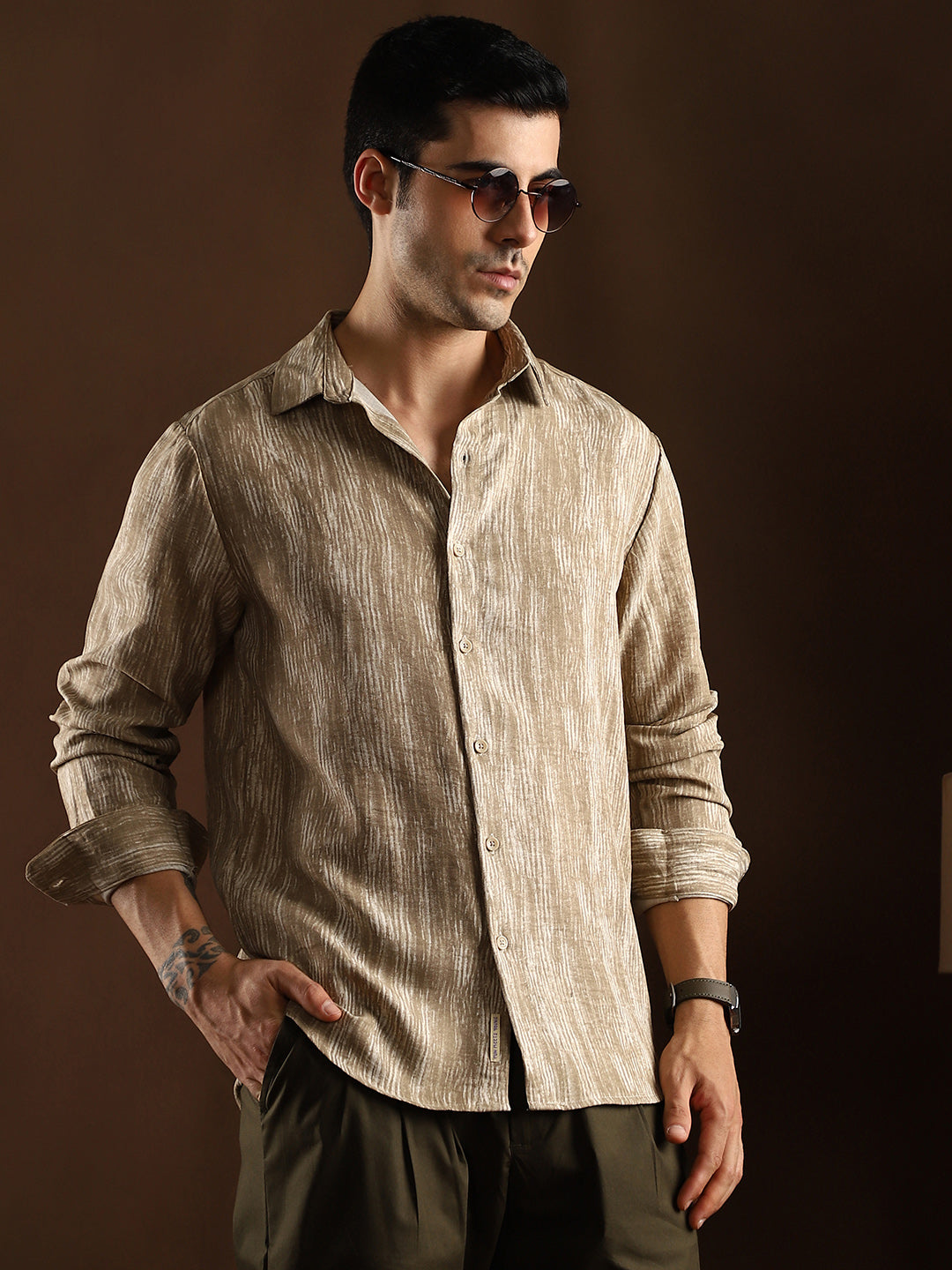 Campus Sutra Distortion-Weave Shirt