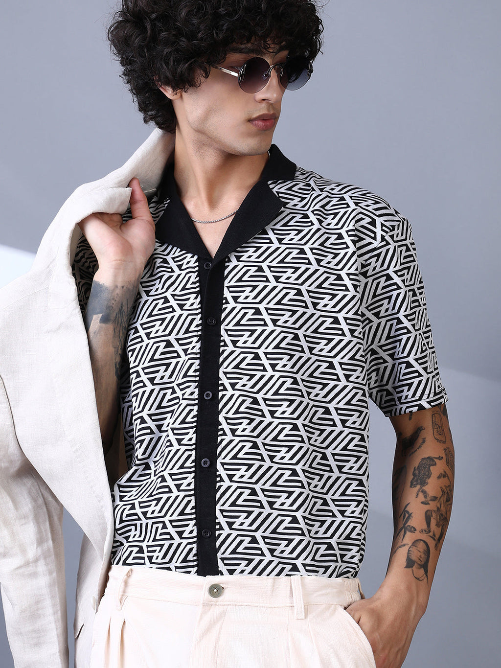 Campus Sutra Angleline-Imprint Cuban-Polo Shirt