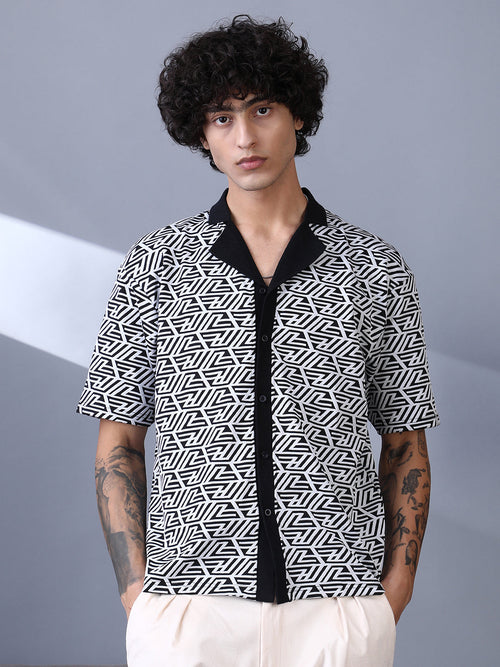 Campus Sutra Angleline-Imprint Cuban-Polo Shirt