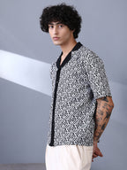 Campus Sutra Angleline-Imprint Cuban-Polo Shirt