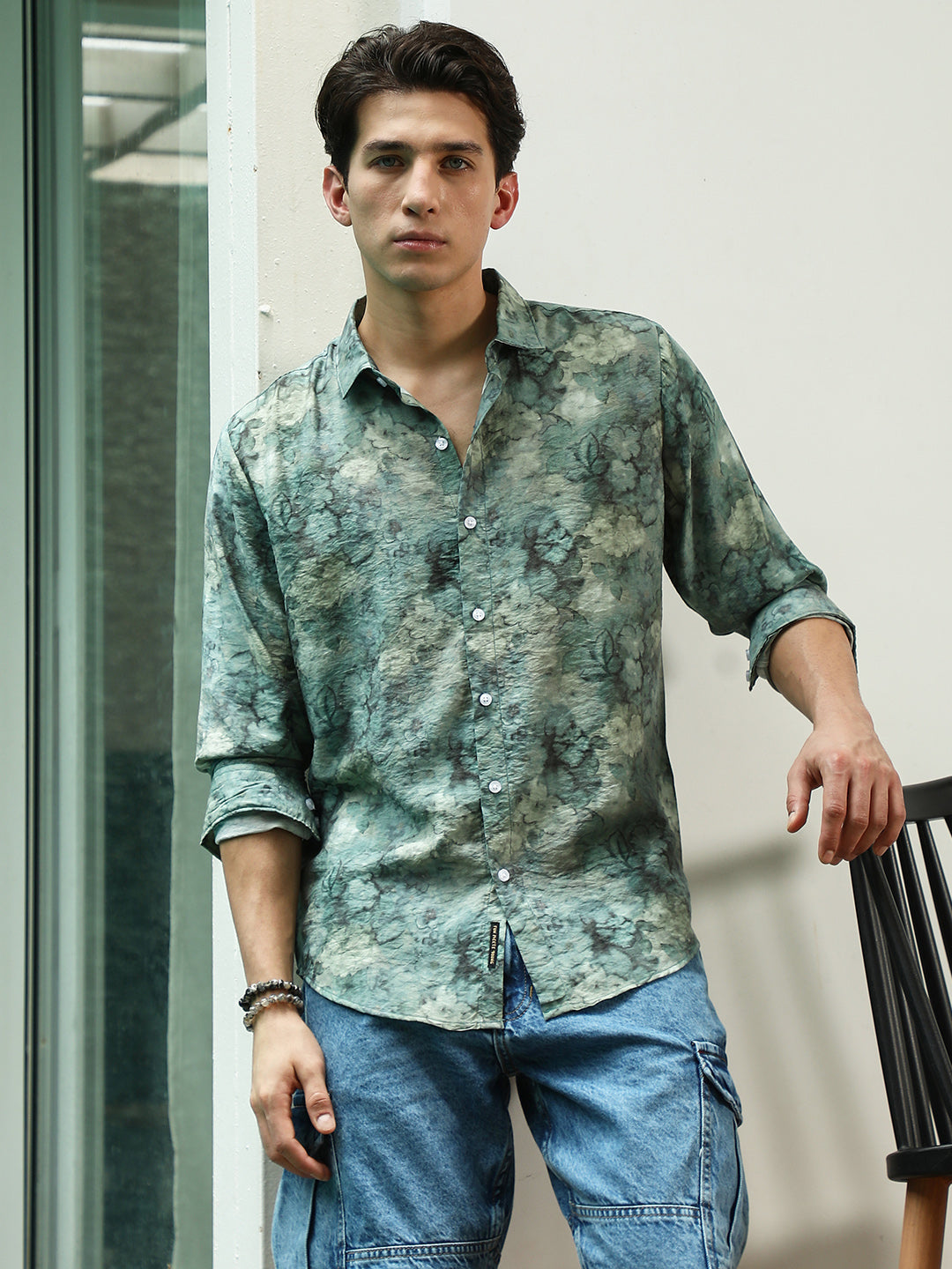 Campus Sutra Green Floral Print Full Sleeve Shirt