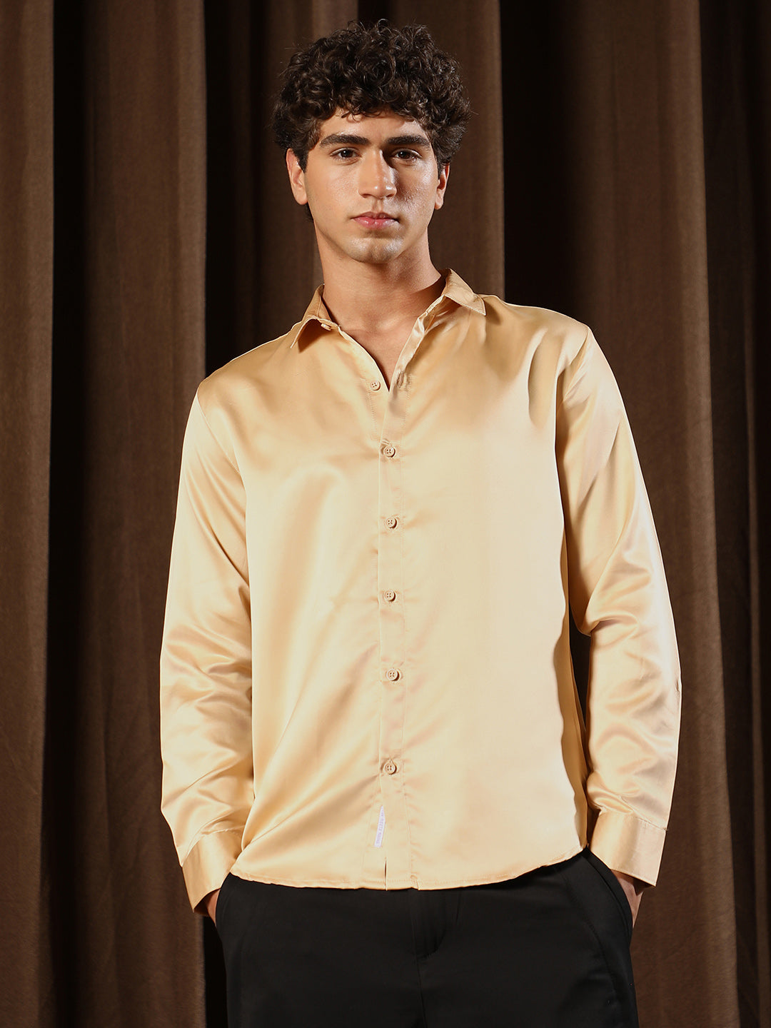 Campus Sutra Solid-Satin Regular Shirt