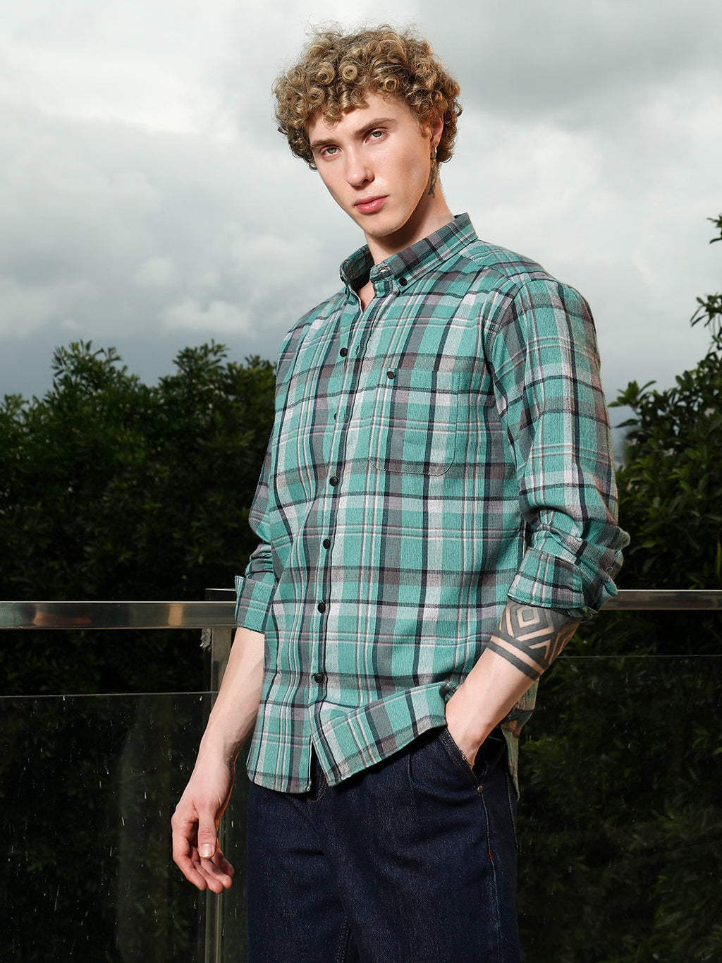 Campus Sutra Green Plaid Tailored Fit Full Sleeve Shirt