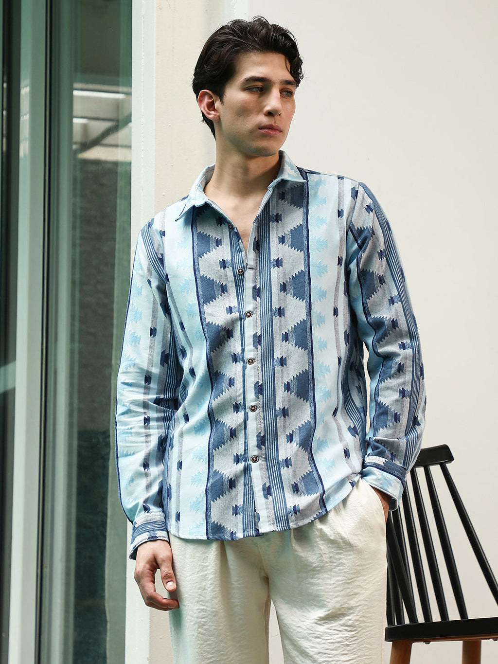 Campus Sutra Blue Geometric Pattern Cotton Polyester Blend Full Sleeve Shirt