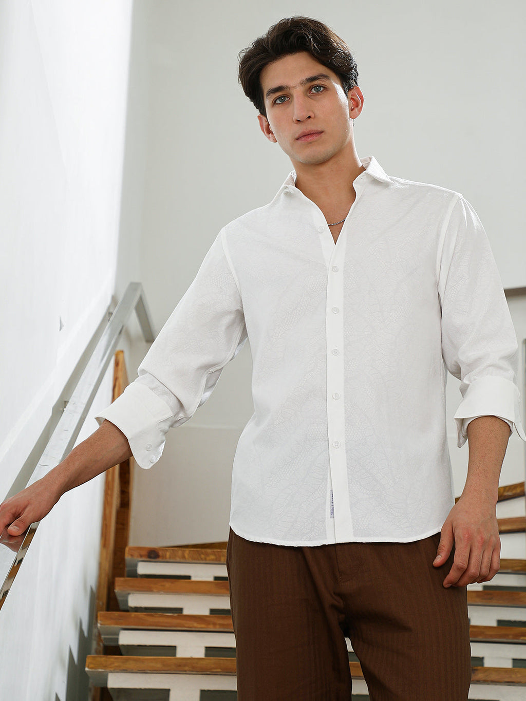 Campus Sutra White Textured Cotton Blend Slim Fit Shirt