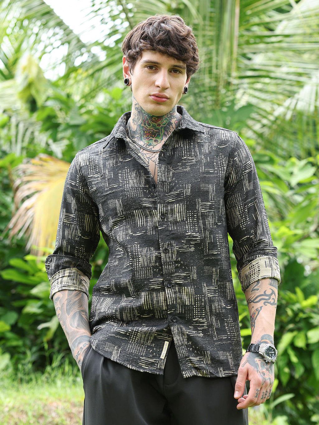 Campus Sutra Contrast Scratch-Jacquard Shirt
