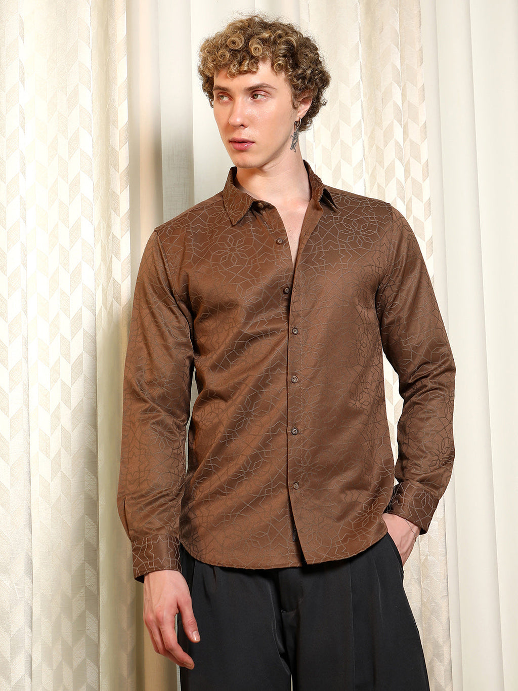 Campus Sutra Brown Jacquard Full Sleeve Tailored Fit Shirt