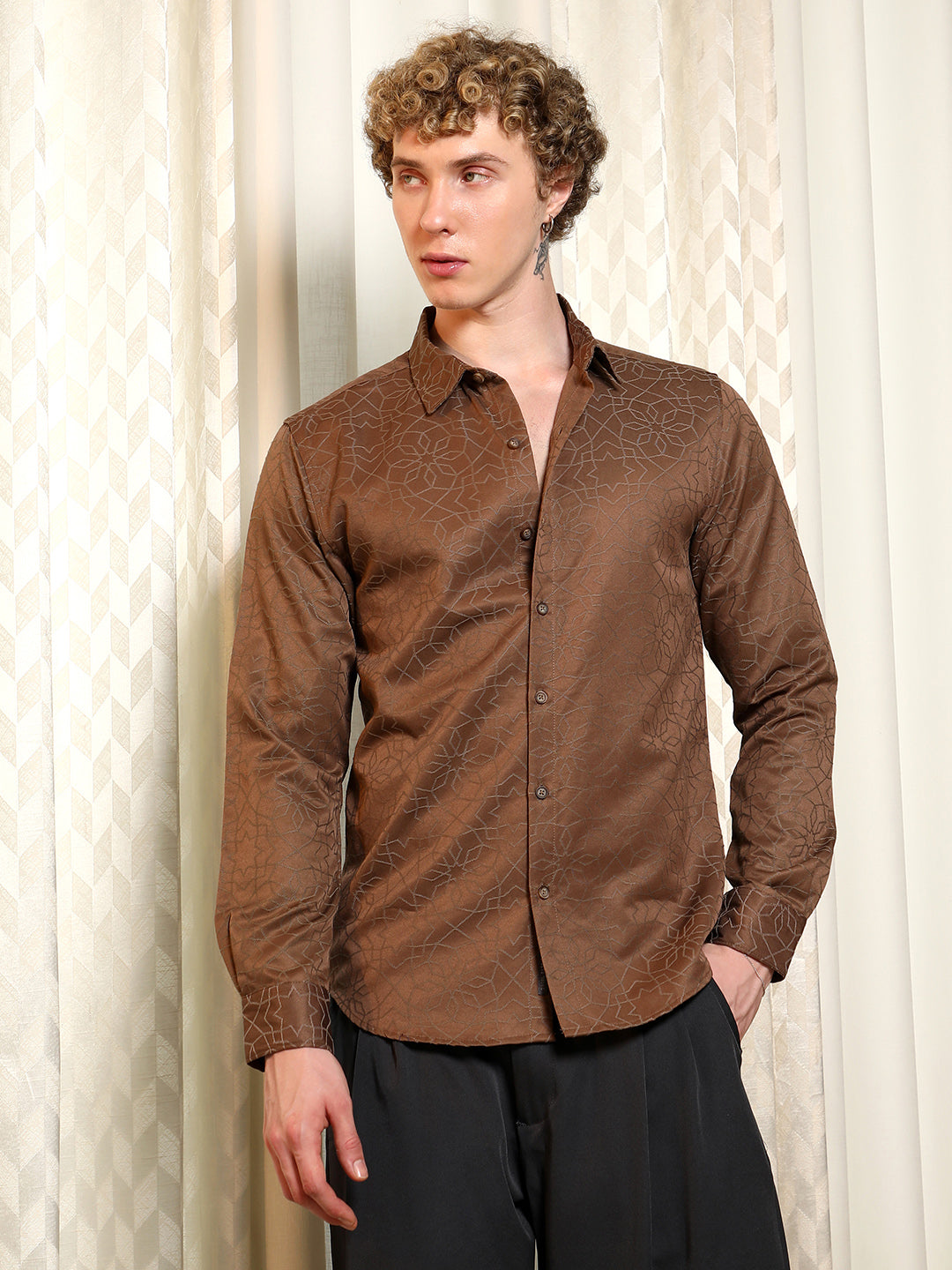 Campus Sutra Brown Jacquard Full Sleeve Tailored Fit Shirt