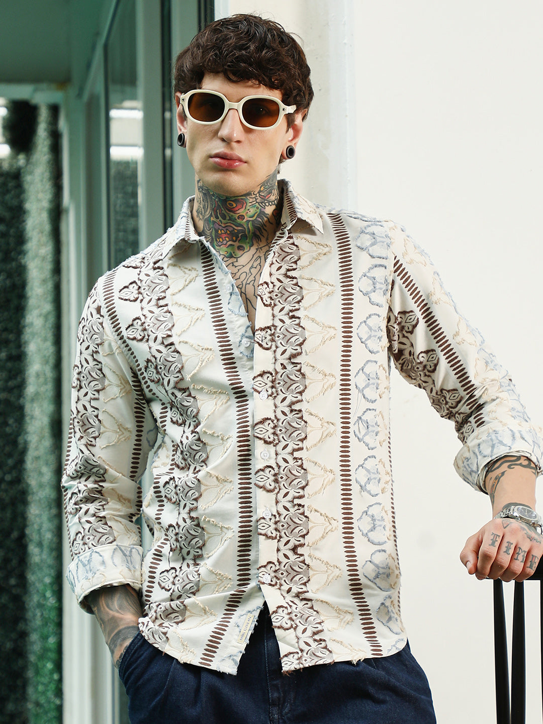 Campus Sutra Off White Self Design Cotton-Poly Blend Full Sleeve Shirt