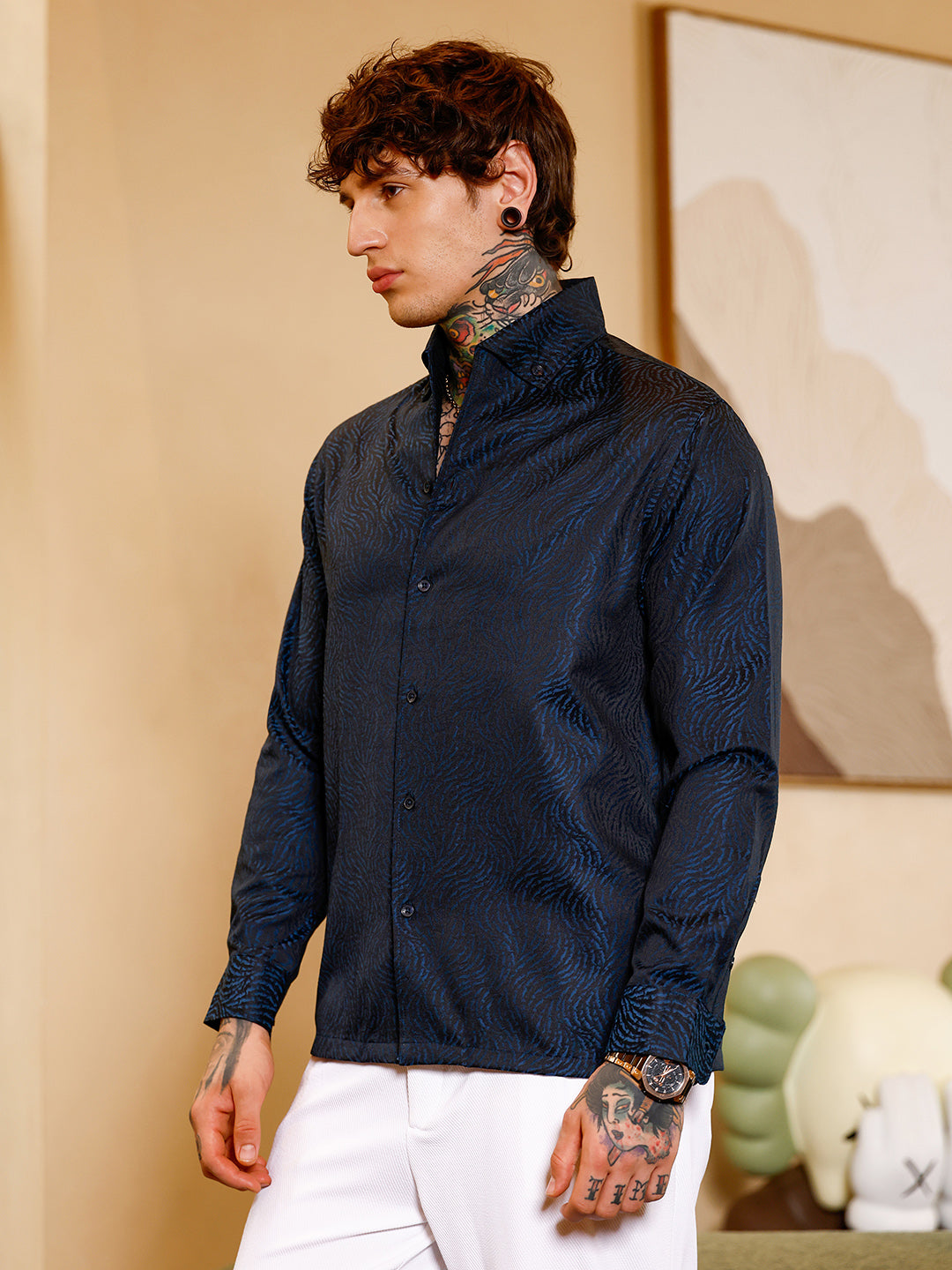 Campus Sutra Contrast-Streaks Jacquard Shirt