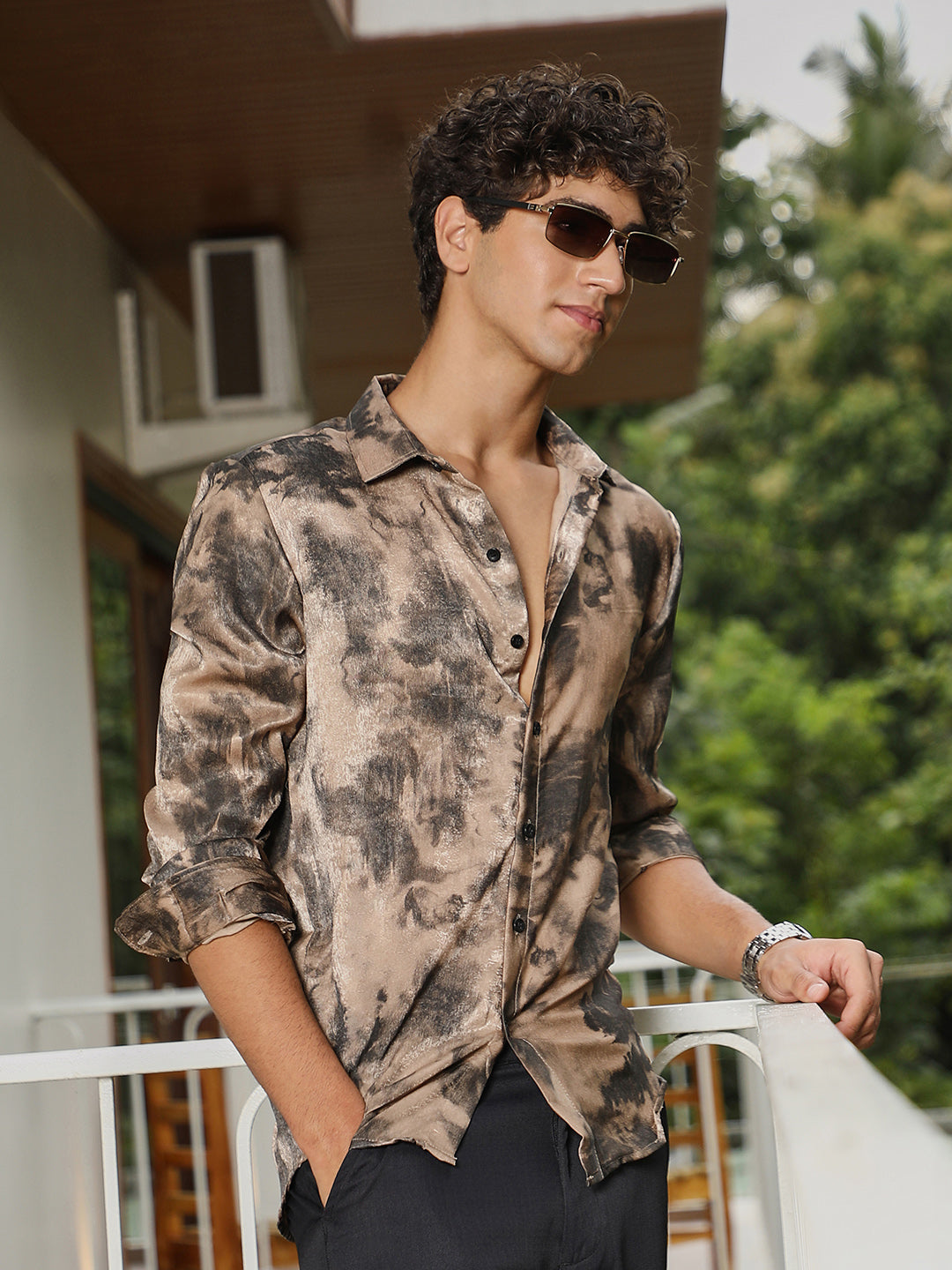 Campus Sutra Gleaming-Blur Shirt