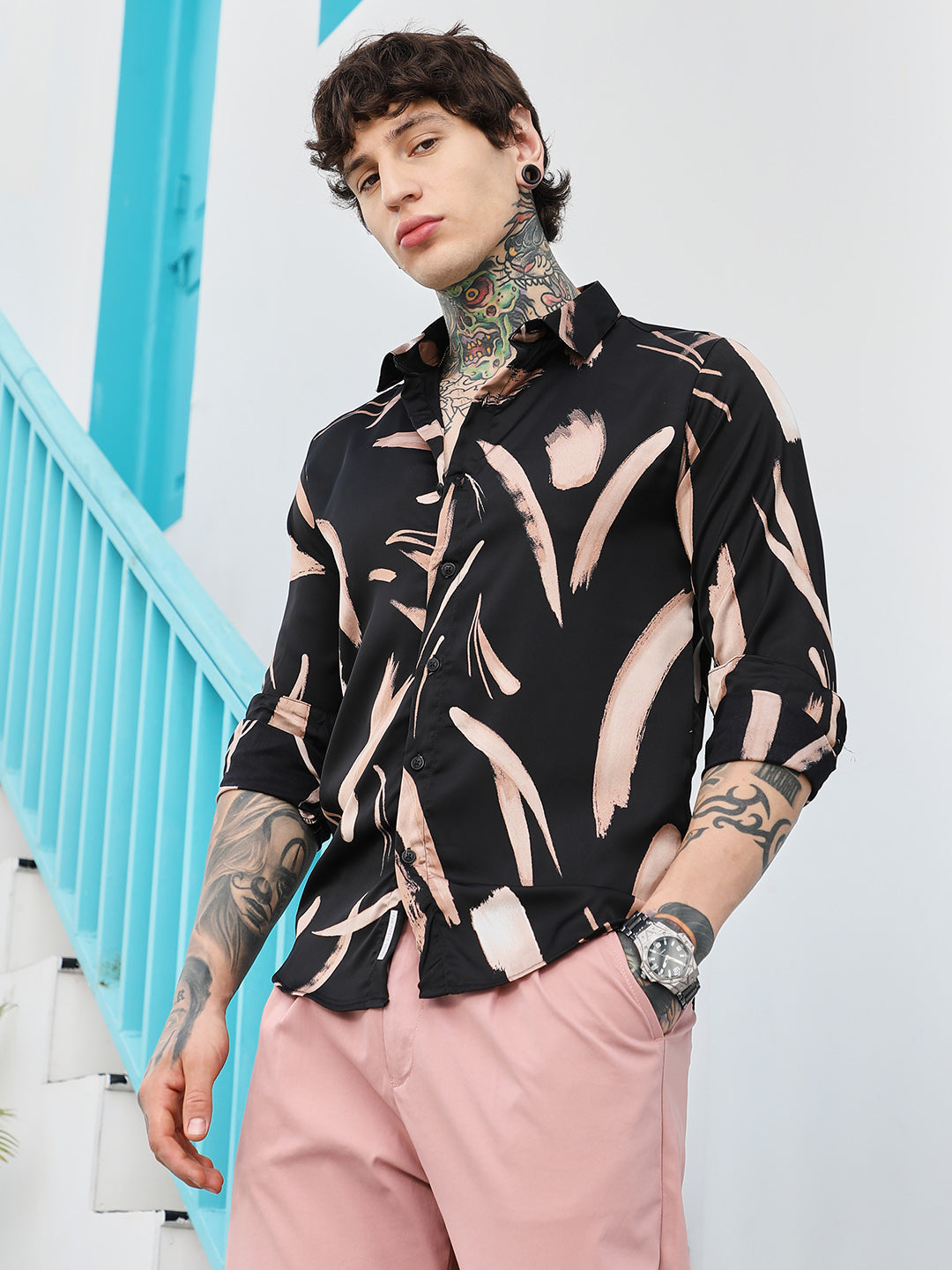 Campus Sutra Contrast-Strokes Imprint Shirt