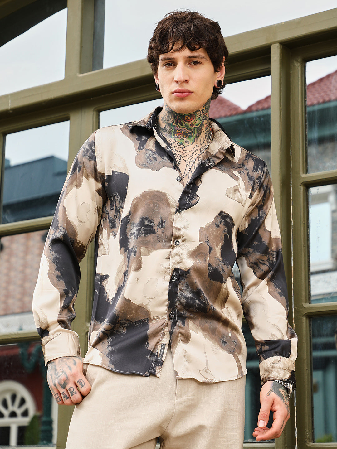 Campus Sutra Abstract-Smear Imprint Shirt