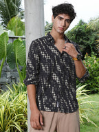 Campus Sutra Grazed-Houndstooth Imprint Shirt