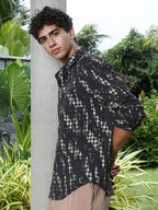 Campus Sutra Grazed-Houndstooth Imprint Shirt