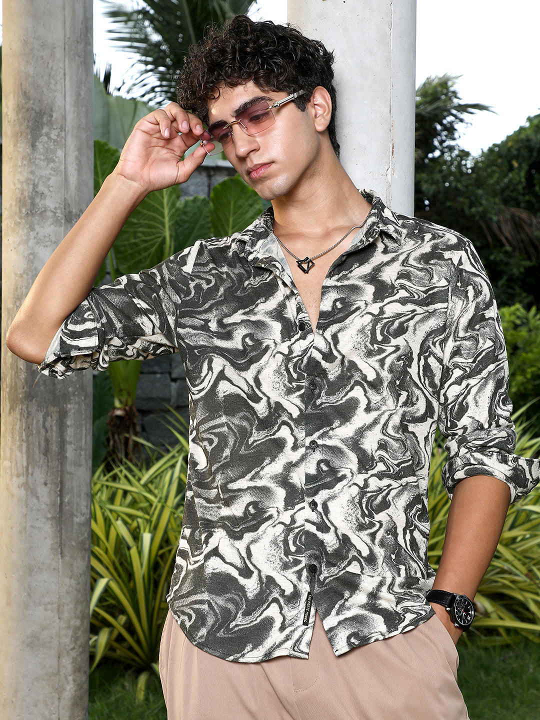 Campus Sutra Fluid-Marble Textured Shirt