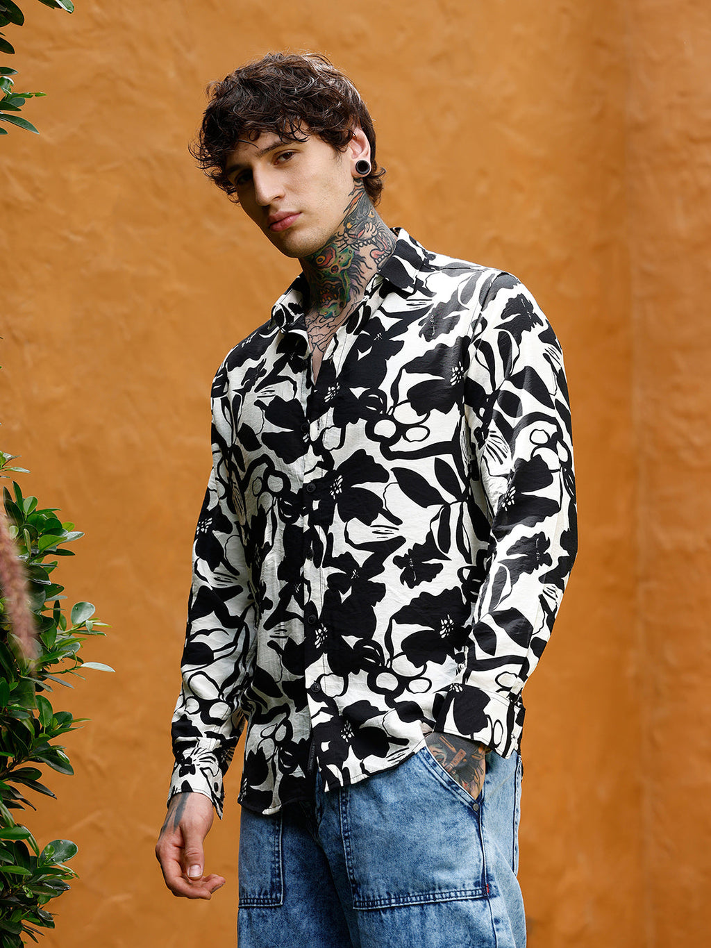 Campus Sutra Contrast-Botanical Imprint Shirt