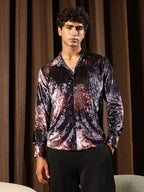Campus Sutra Contrast-Blur Imprint Velvet Shirt