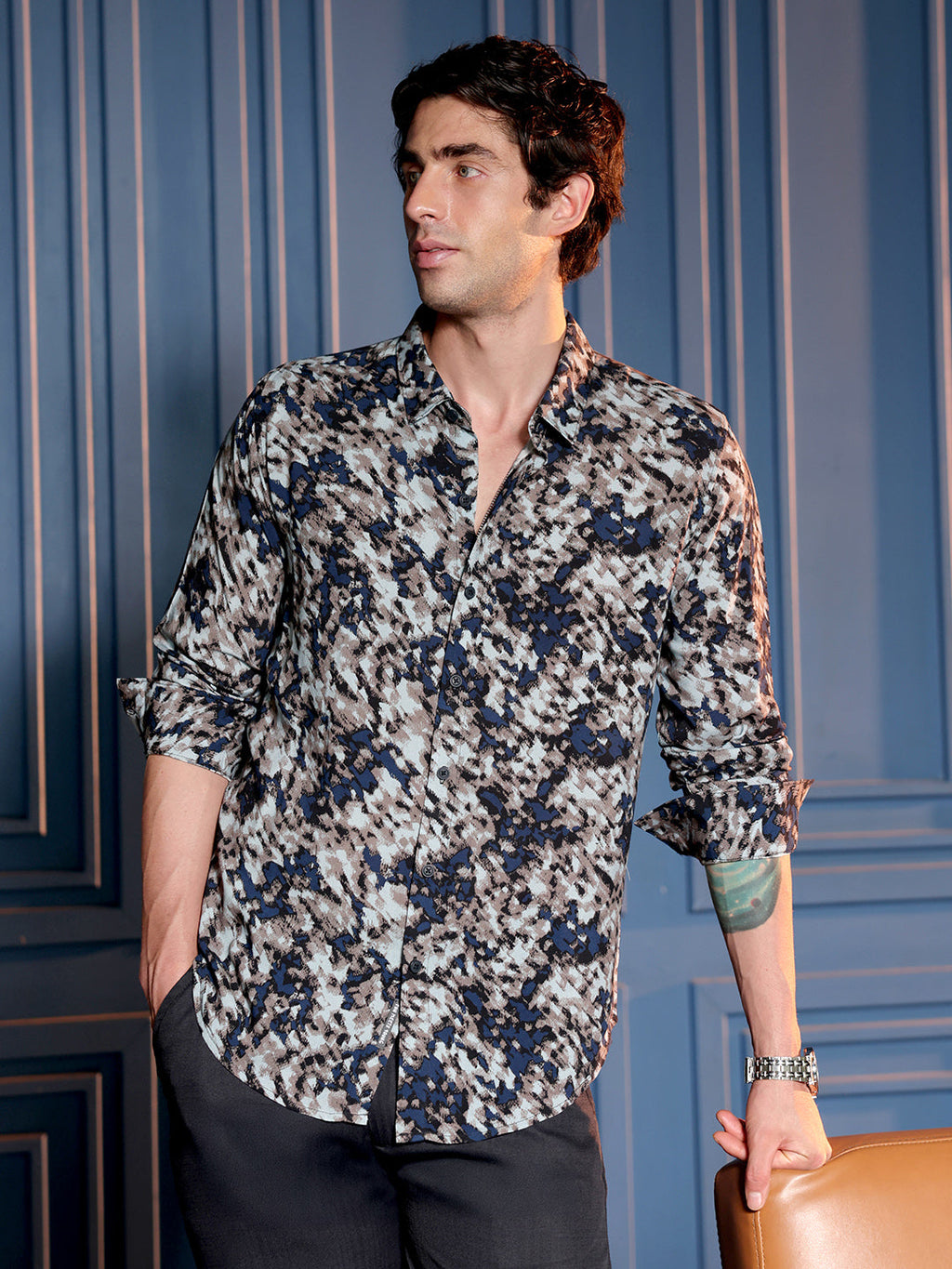 Campus Sutra Contrast-Gaze Imprint Shirt