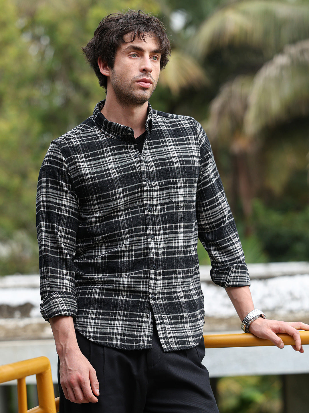 Campus Sutra Button-Down Static-Plaid Shirt