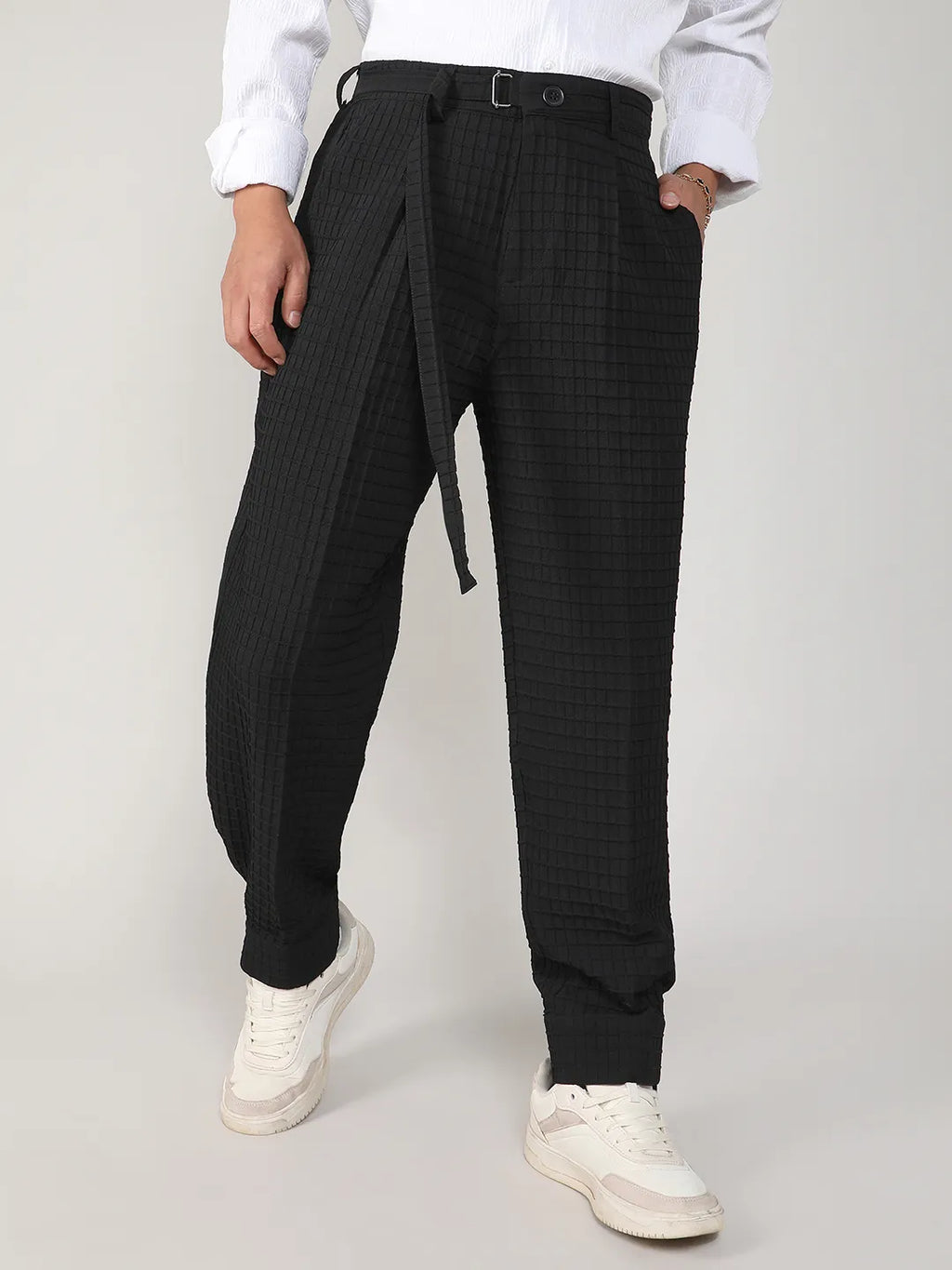 Campus Sutra Lightweight - Textured Graph Check Trousers