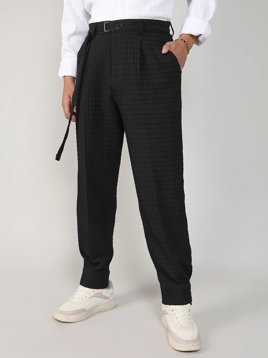 Campus Sutra Lightweight - Textured Graph Check Trousers