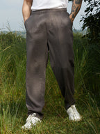 Campus Sutra Lightweight - Crinkled Tailored Trousers