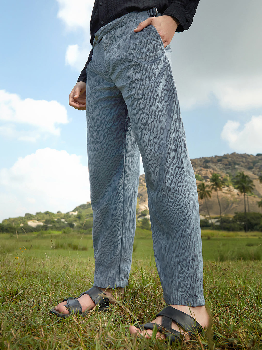 Campus Sutra Lightweight - Veined Tailored Trousers