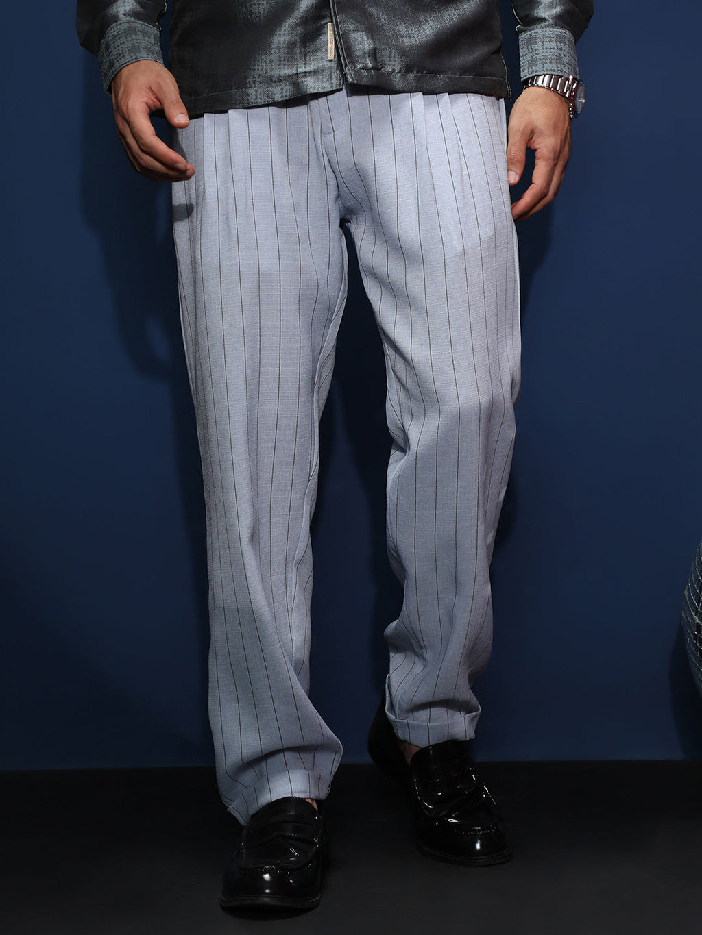 Campus Sutra Lightweight - Pinstripe-Pleated Chino Trousers