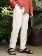 Campus Sutra Straight Pleated Trousers