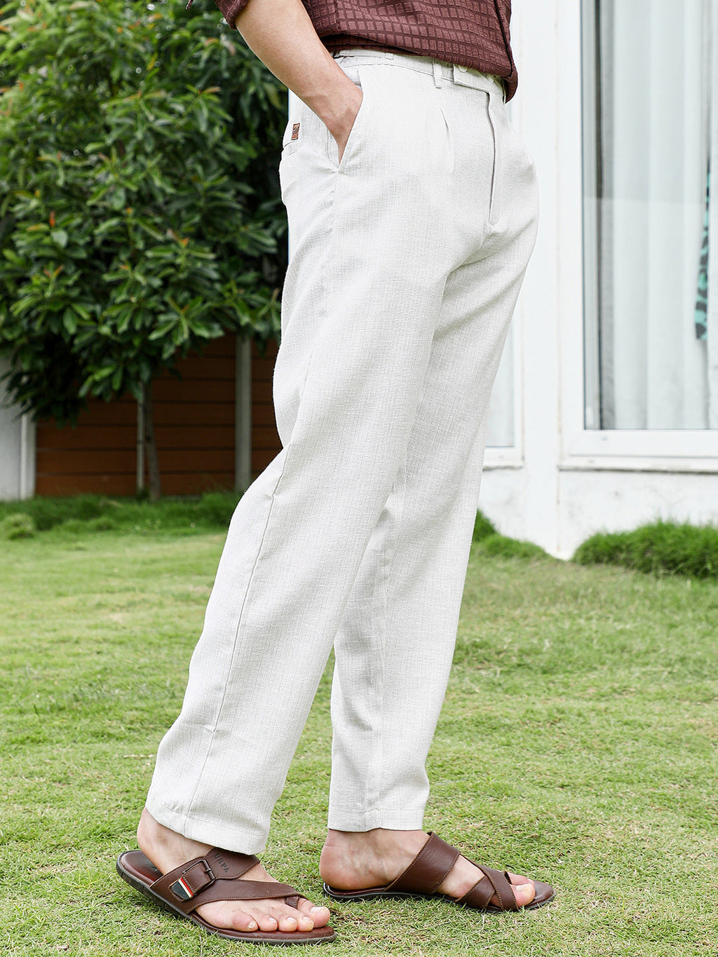 Campus Sutra Lightweight - Off White Textured Trousers