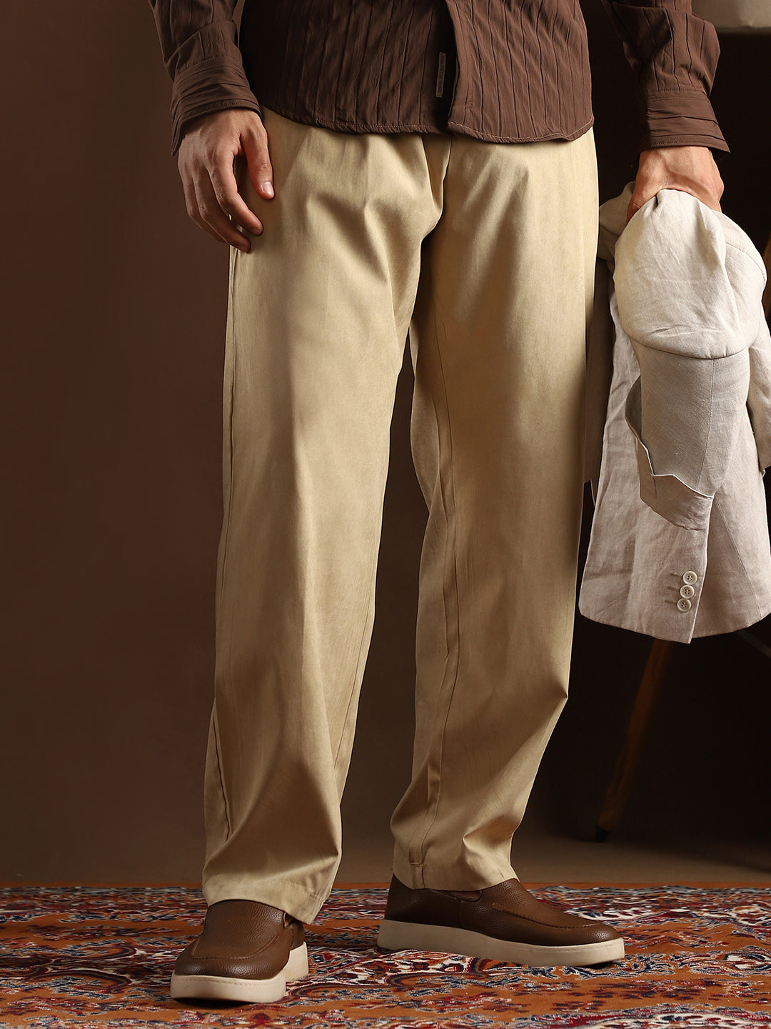 Campus Sutra Lightweight - Pleated Tailored Trousers