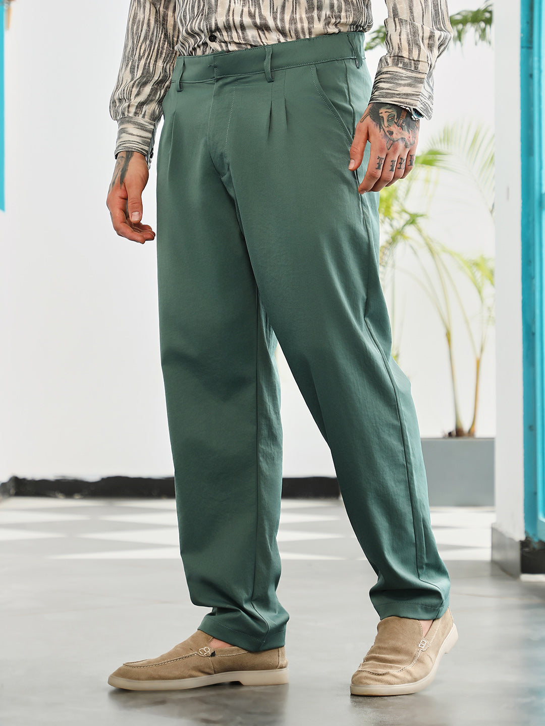 Campus Sutra Lightweight - Double-Pleated Tailored Trousers