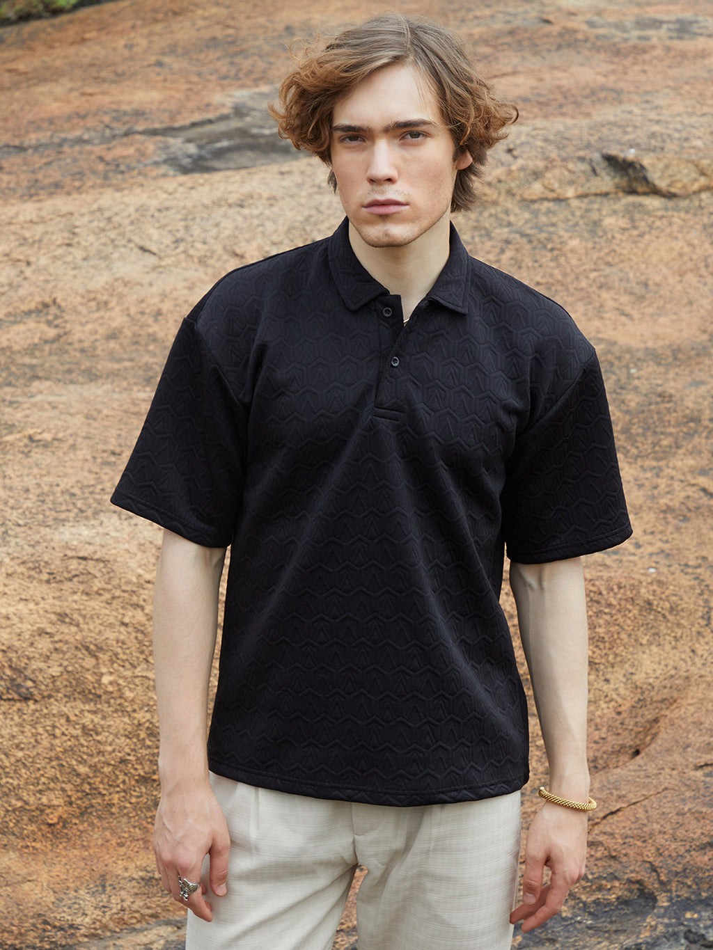 Campus Sutra Zigzag-Tactile T-Shirt