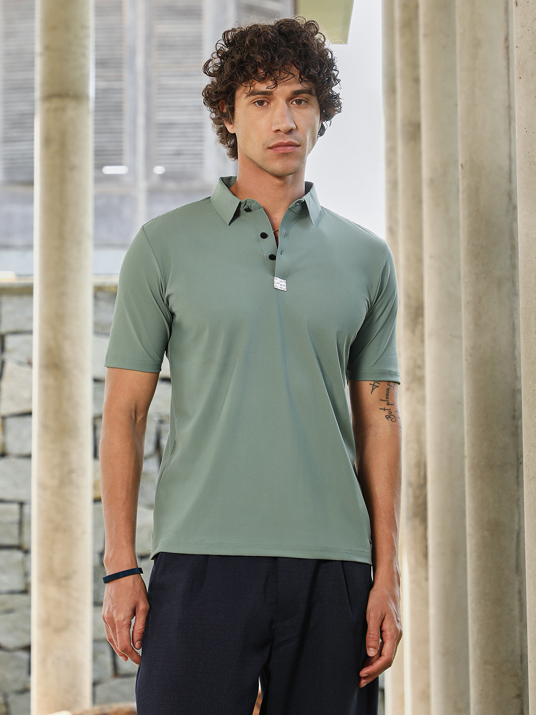 Campus Sutra Seamless Waffle Polo T-Shirt