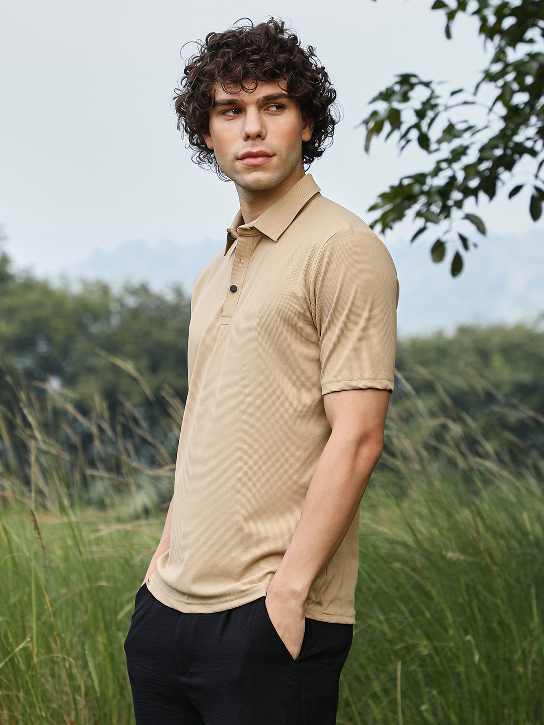 Campus Sutra Solid Knit Polo T-Shirt
