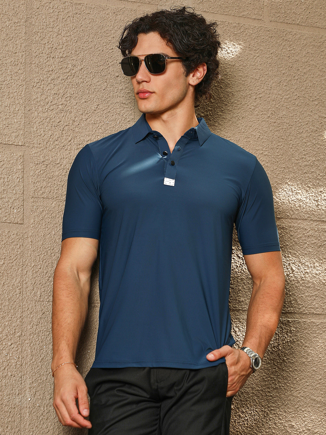 Campus Sutra Seamless Solid Polo T-Shirt