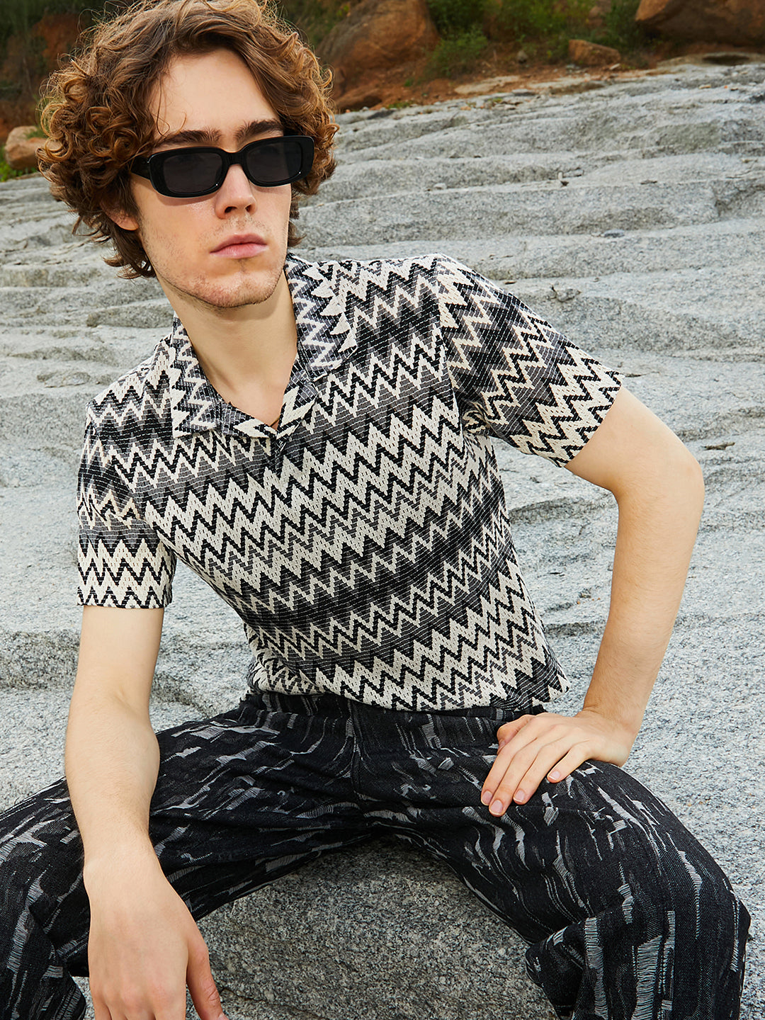 Campus Sutra Zig-Zag Knit Polo T-Shirt