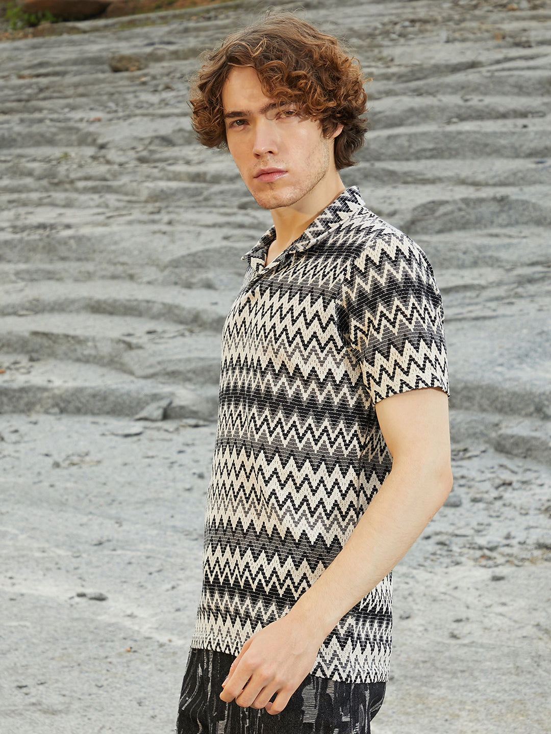 Campus Sutra Zig-Zag Knit Polo T-Shirt