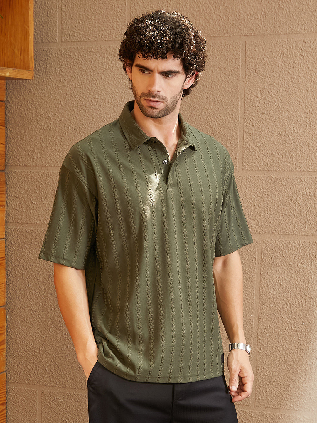 Campus Sutra Spiralknot-Tactile Oversized Polo T-Shirt