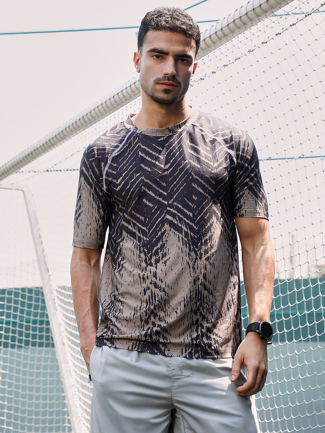 Campus Sutra Faded-Chevron Activewear T-Shirt