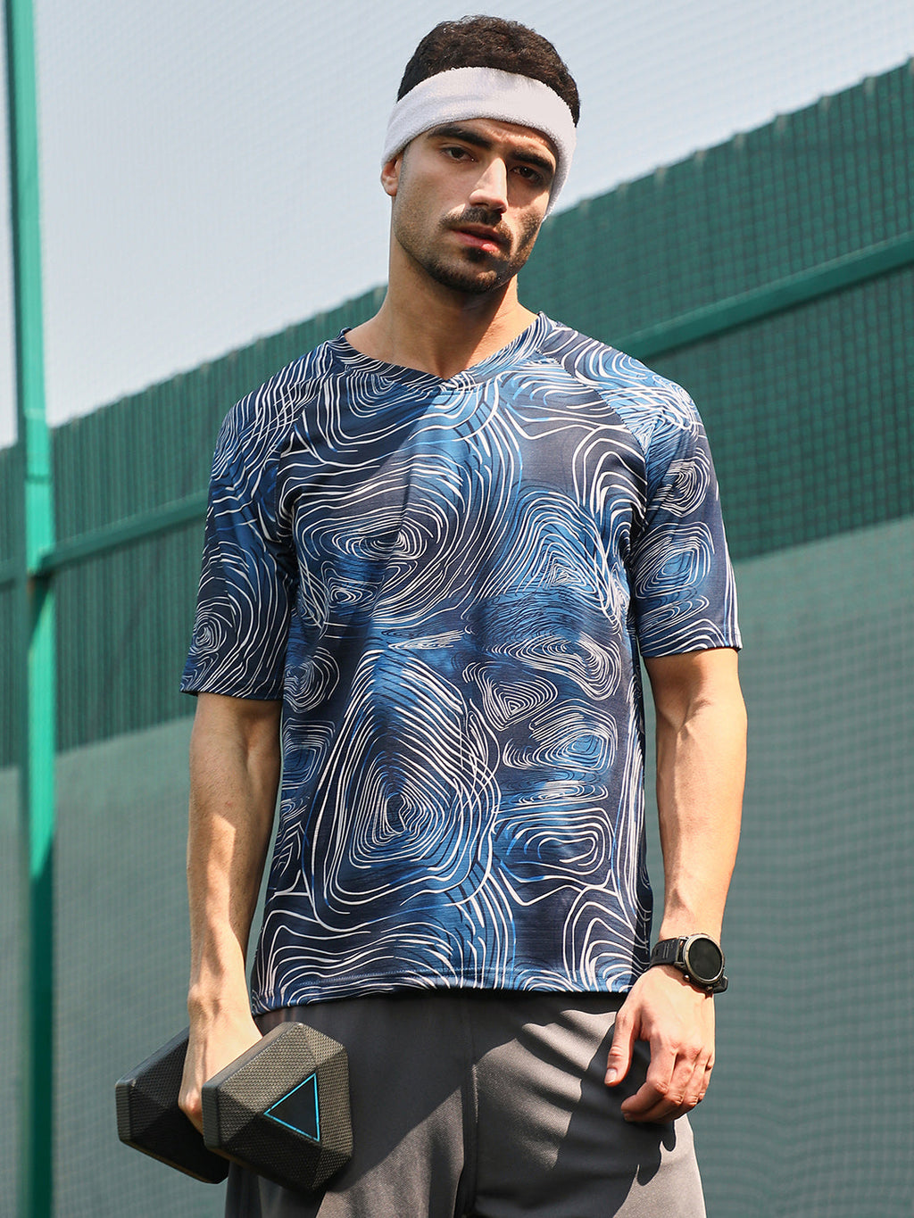 Campus Sutra Swirl-Lined Activewear T-Shirt
