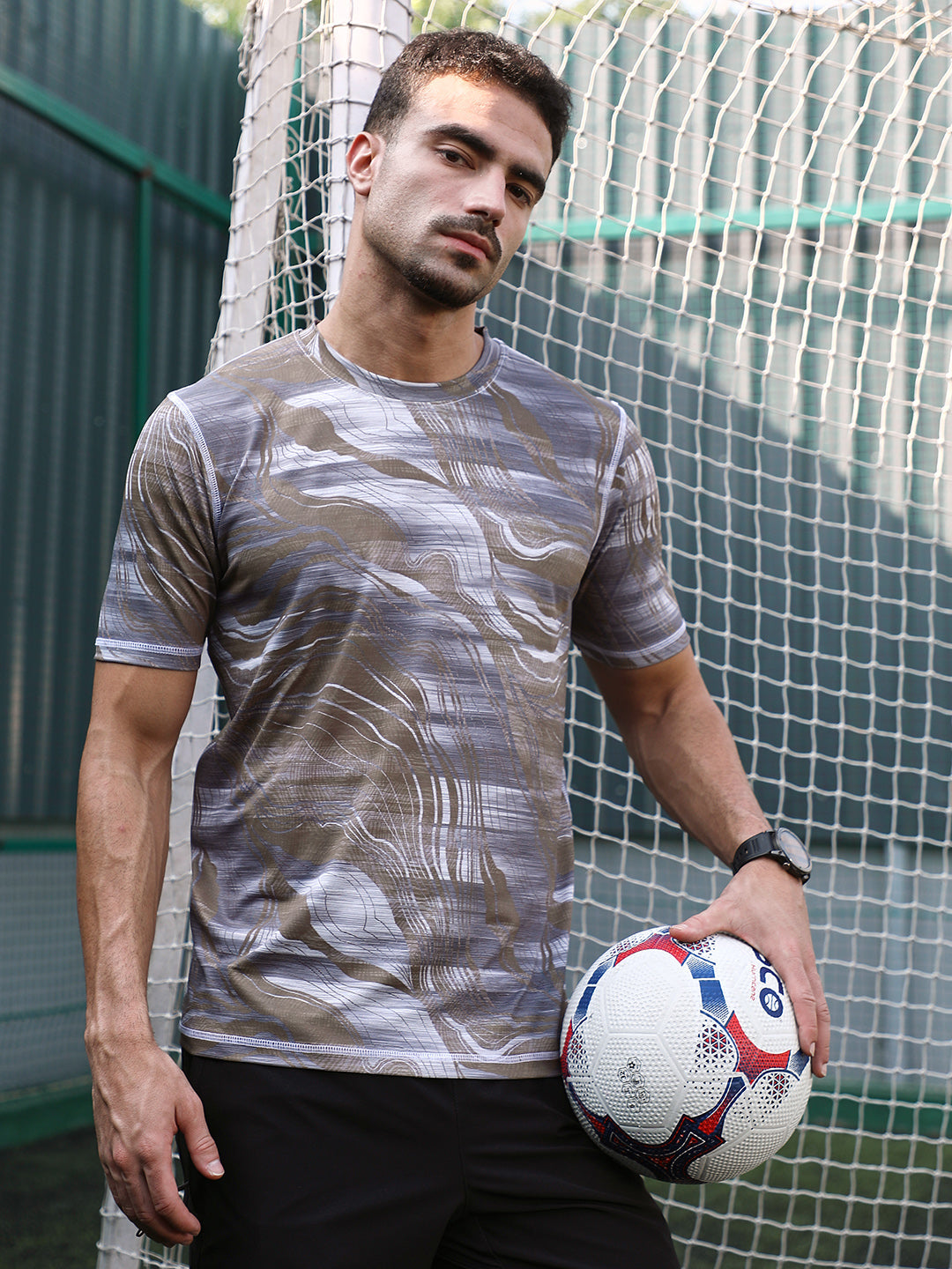 Campus Sutra Lined-Dye Activewear T-Shirt