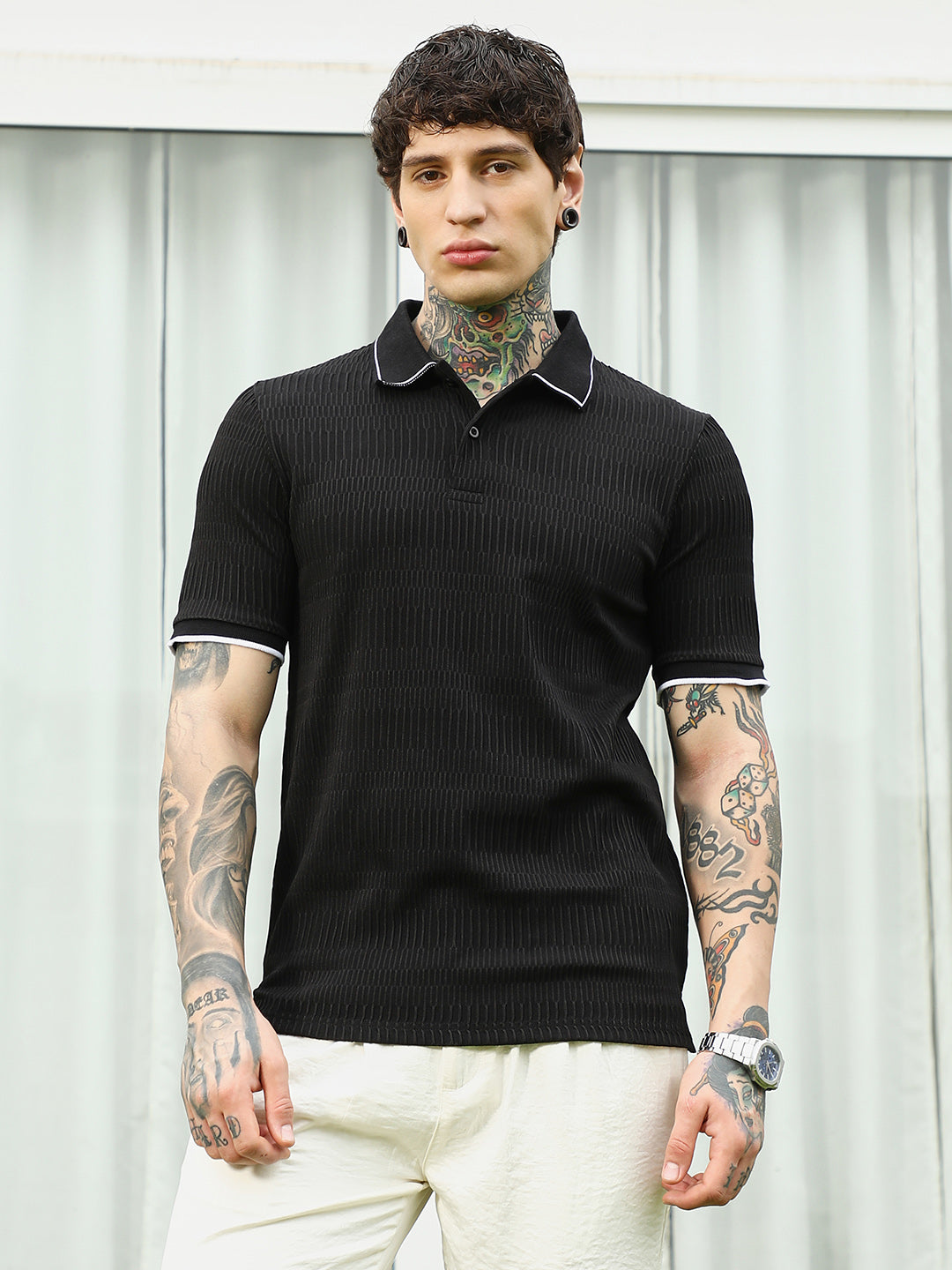 Campus Sutra Textured Black Polo T-Shirt with Contrast Trim